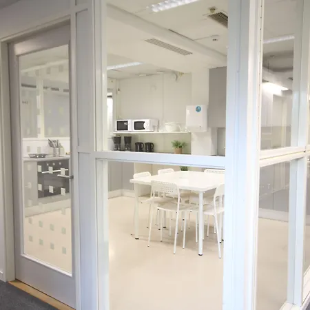 Forenom Private Rooms Espoo Kilo אספו