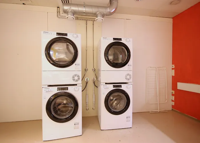 Forenom Private Rooms Espoo Kilo ホステル