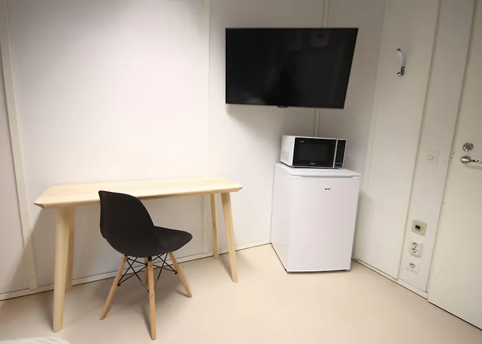 Forenom Private Rooms Espoo Kilo ホステル エスポー